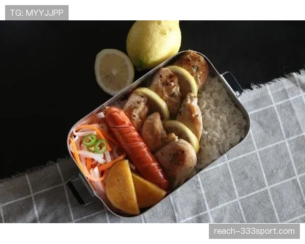 林书豪冰箱里只有鸡胸肉和蛋白粉，连约会都带体脂秤