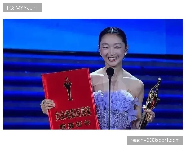 蒋林静昨晚五位数晚餐,今早晒的却是一碗泡面——这反差太上头 蒋林静昨晚五位数晚餐,今早晒的却是一碗泡面——这反差太上头
